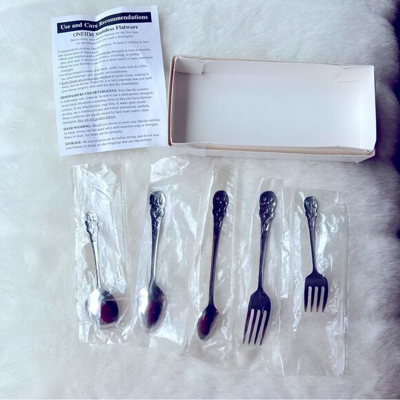 1994 Oneida Humpty Dumpty 5 Piece Child Flatware set, Made in USA NEW in pkg - Picture 3 of 13